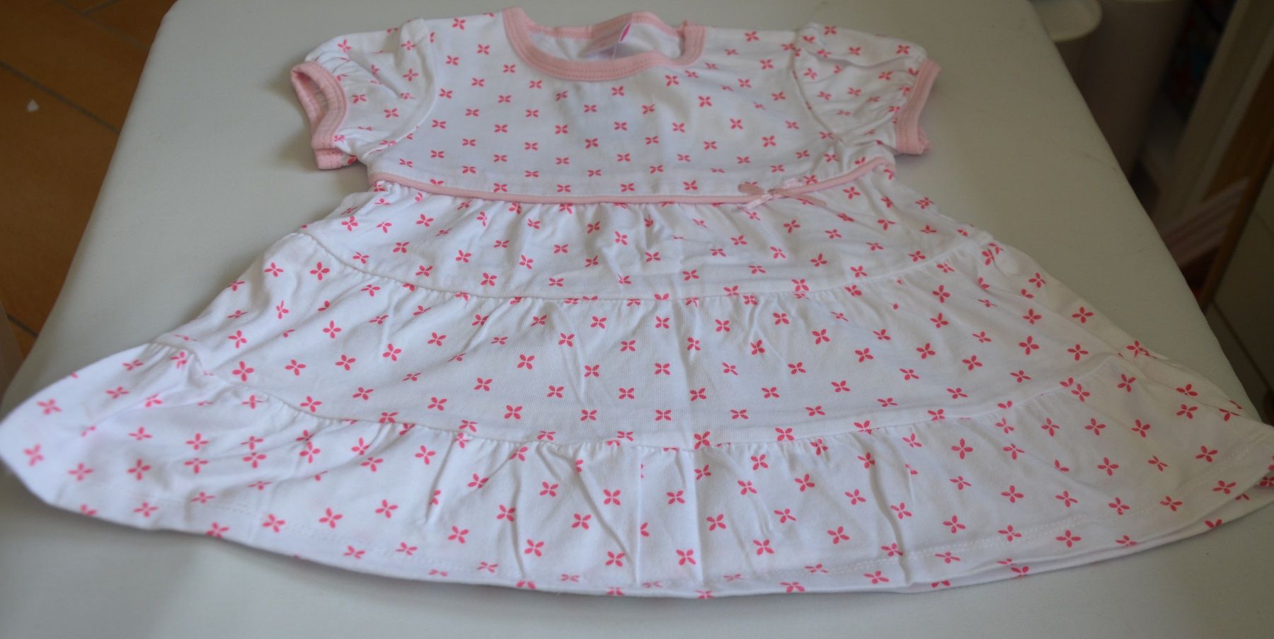 Robes et jupes: TAILLE 86 JOLIE ROBE NEU – Neuf avec emballage d'origine à Chiasso par Dolly015