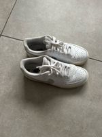 Baskets Nike Court Vision Low, Taille 41, Blanc/Argent