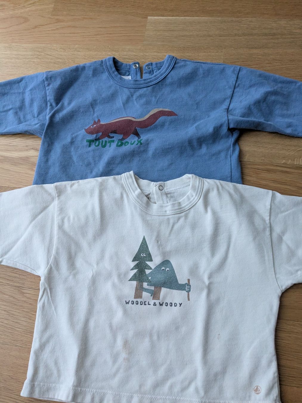 Petit Bateau Lotti & Set di vestiti: Petit Bateau langarm Shirts – Usato da Prangins venduto da Ivy2016