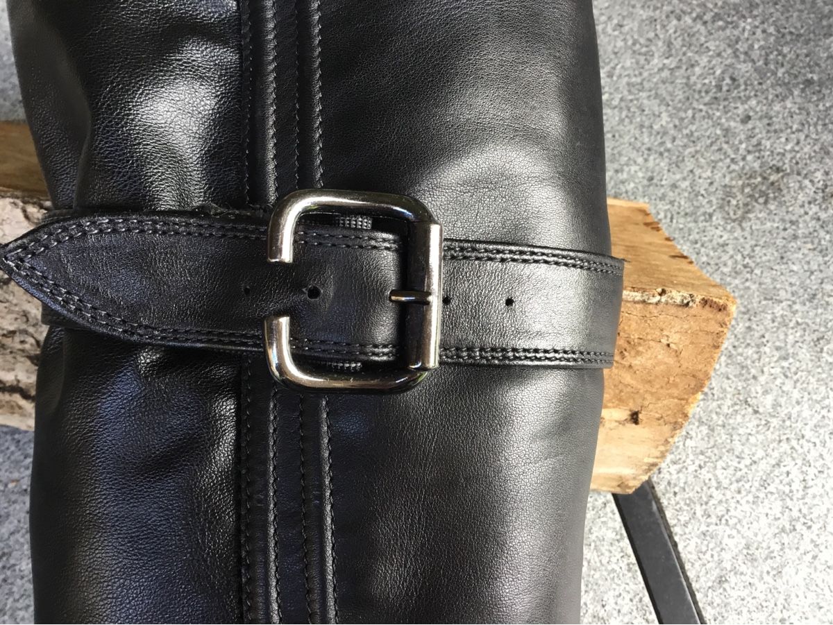 Scarpe da donna: Schlichte Overknee Stiefel aus Lederimitat, Gr. 37 – Usato da Regensdorf venduto da lotti8105 5