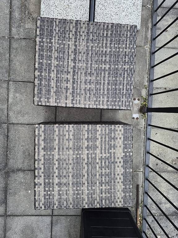 Tables: 2 Rattan Gartenmöbel - top Zustand – D'occasion à Bern par sarah_lynn 1
