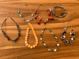 Modeschmuck Halsketten-Set, 7 Stück, verschiedene Farben