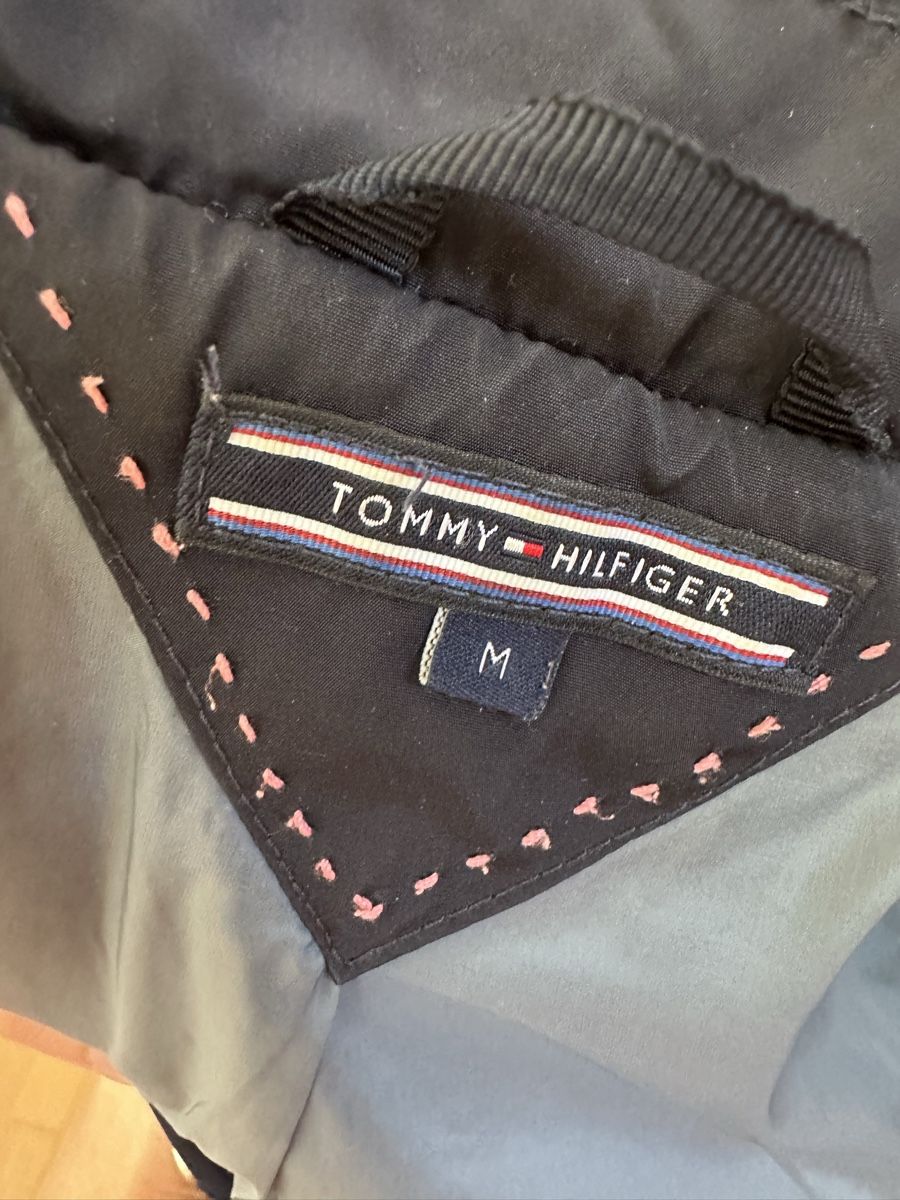 Tommy Hilfiger Giacche: Tommy Hilfiger quilted jacket navy size M – Difettoso da Horgen venduto da ger_2y92 2