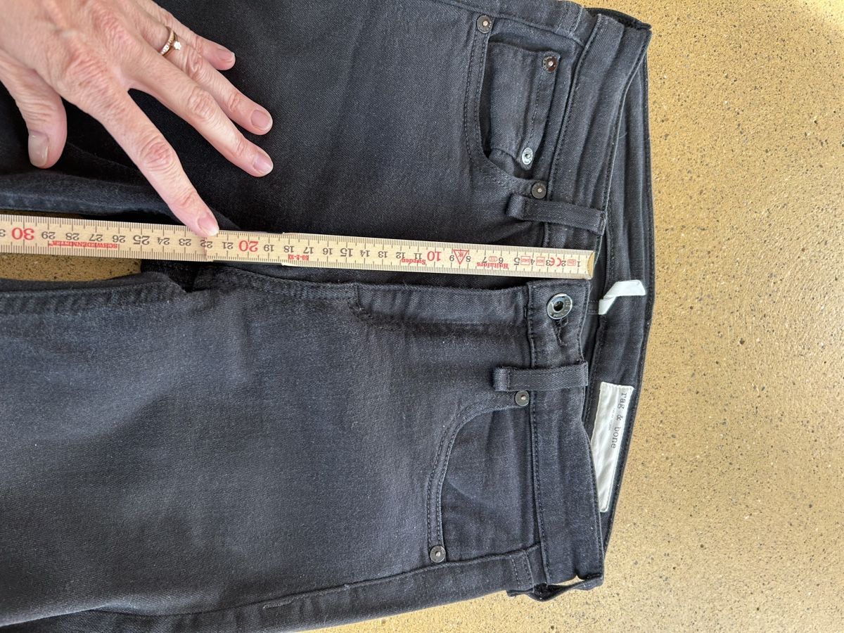 Jeans: Rag & Bone Cate Mid Rise Jeans 25 – Usato da Winterthur venduto da seri_bo 4