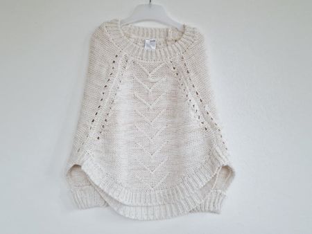 Mädchen Pullover Poncho C&A Palomino Gr. 110 Ecru - wie neu
