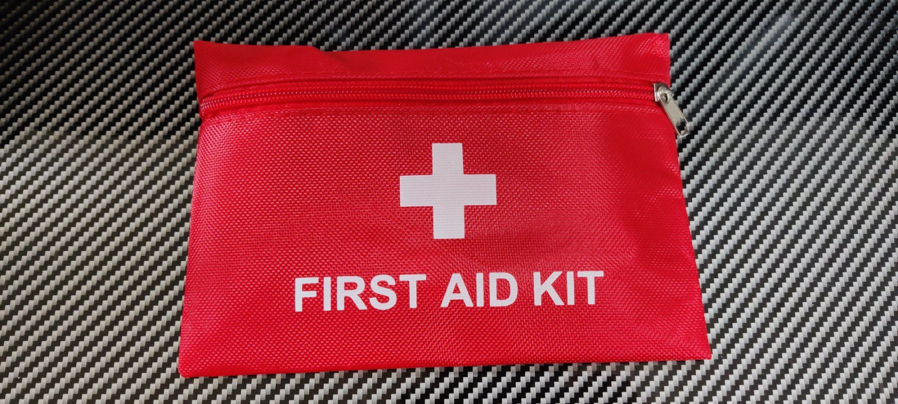 Kit di pronto soccorso: 12-teiliges Erste-Hilfe-Set, neu – Usato da Ettingen venduto da flouleFM