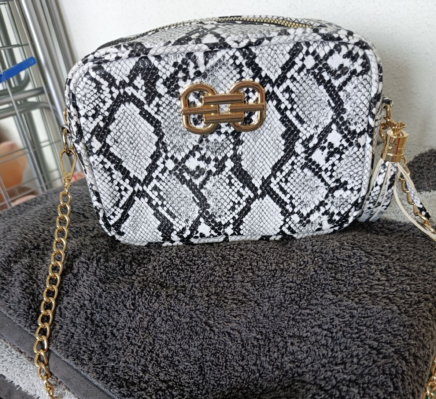 Sacs femmes: Handtasche – D'occasion à Bellach par TORA4 1