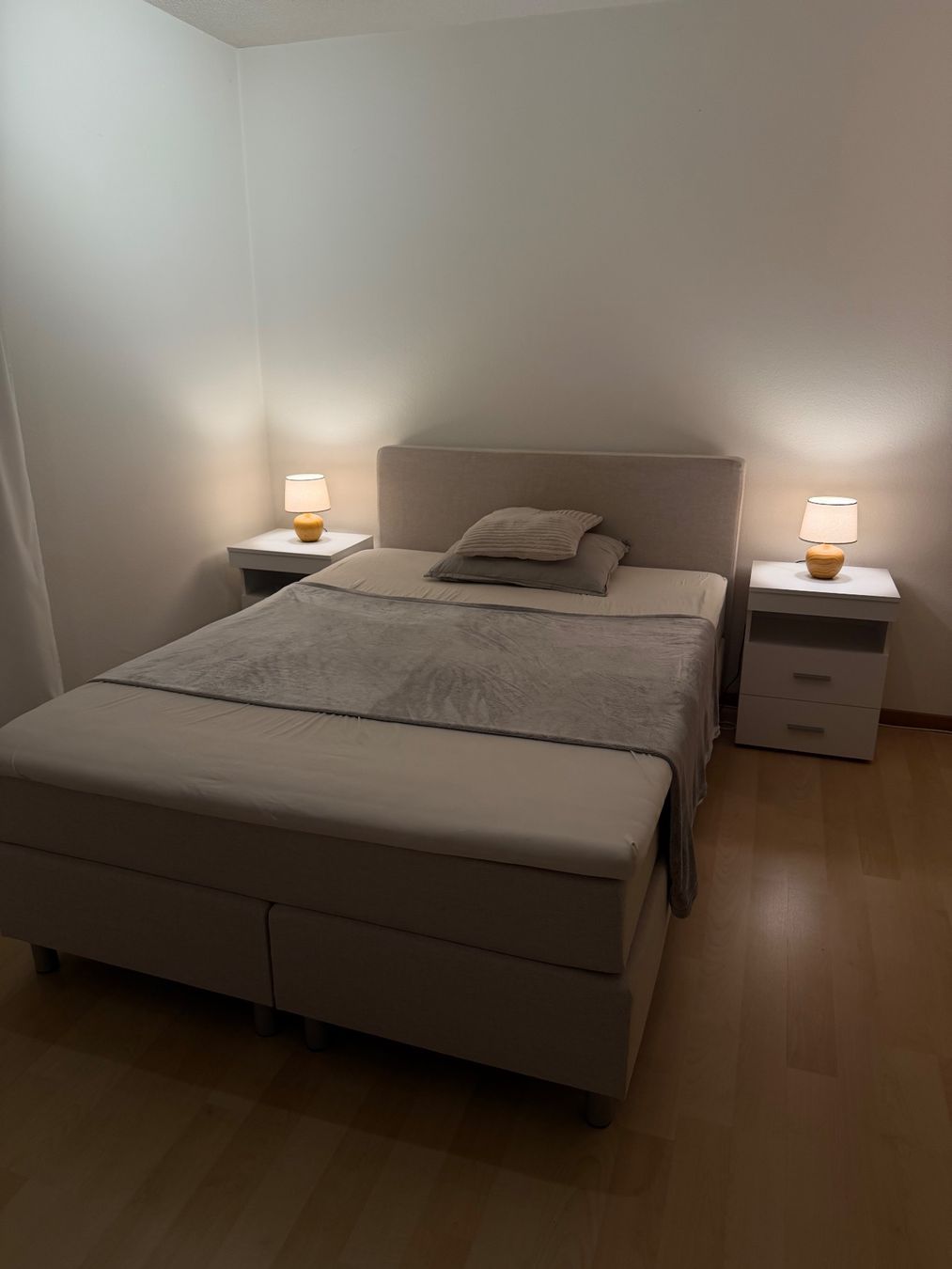 Letti: Boxspringbett 140x200cm beige – Usato da Schwerzenbach venduto da Cyrilho10 1
