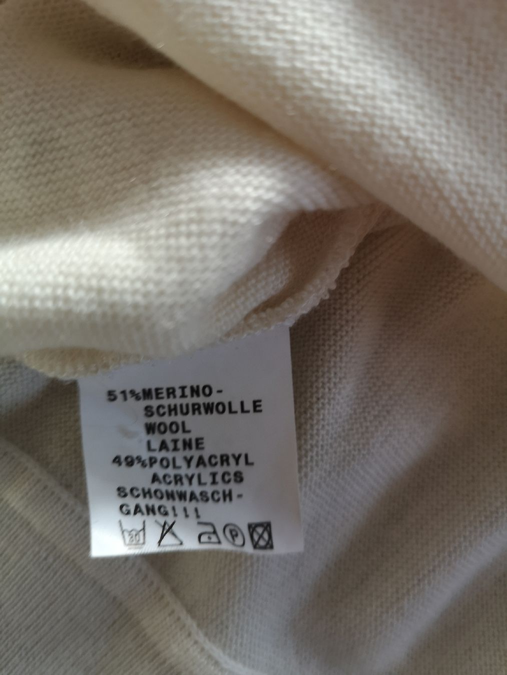 Wolle: Strickjacke Merinowolle 46 – Gebraucht aus Aarwangen von Byv7 2