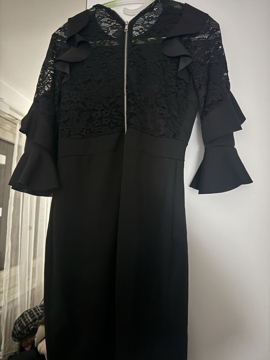 Kleider: Elegantes, schwarzes Kleid mit Spitze, Grösse 40 – Neu (gemäss Beschreibung) aus Pfäffikon ZH von Tetu.33 2