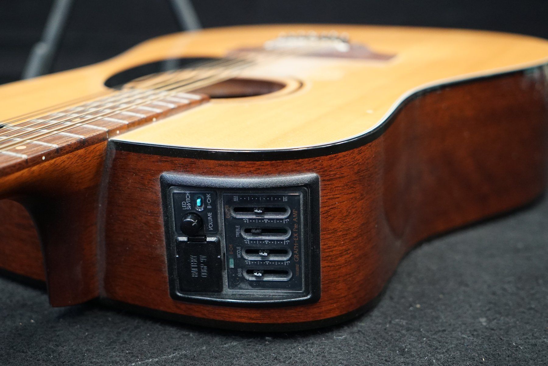 Takamine Strumenti musicali: Takamine EF-385 12 STRING Electro Acoustic Guitar – Usato da Ortschwaben venduto da Musictrade 4