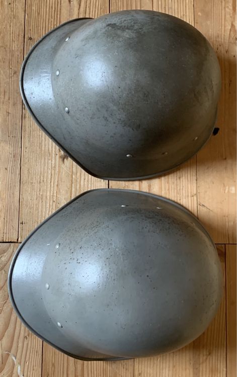 2 Helme vom Zivilschutz 5