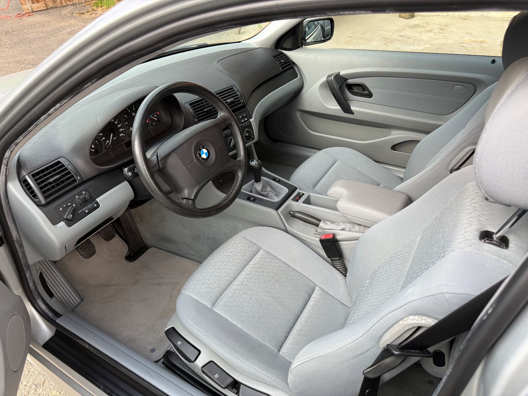 BMW Autos: Youngtimer BMW 316ti Compact – D'occasion à St.Gallen par nic112 4