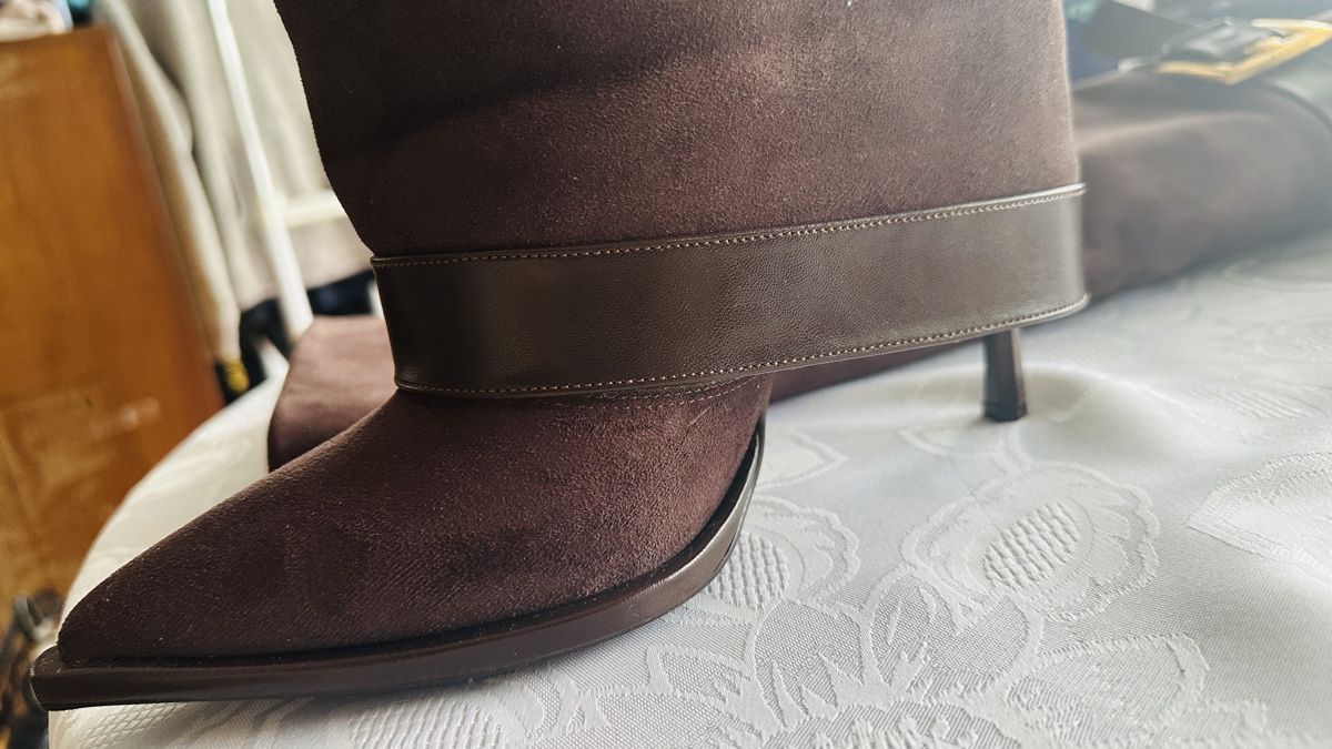 Scarpe da donna: Braune Stiefel, Grösse 39,  , Neu – Nuovo (secondo la descrizione) da Menziken venduto da cla_8qfq 4