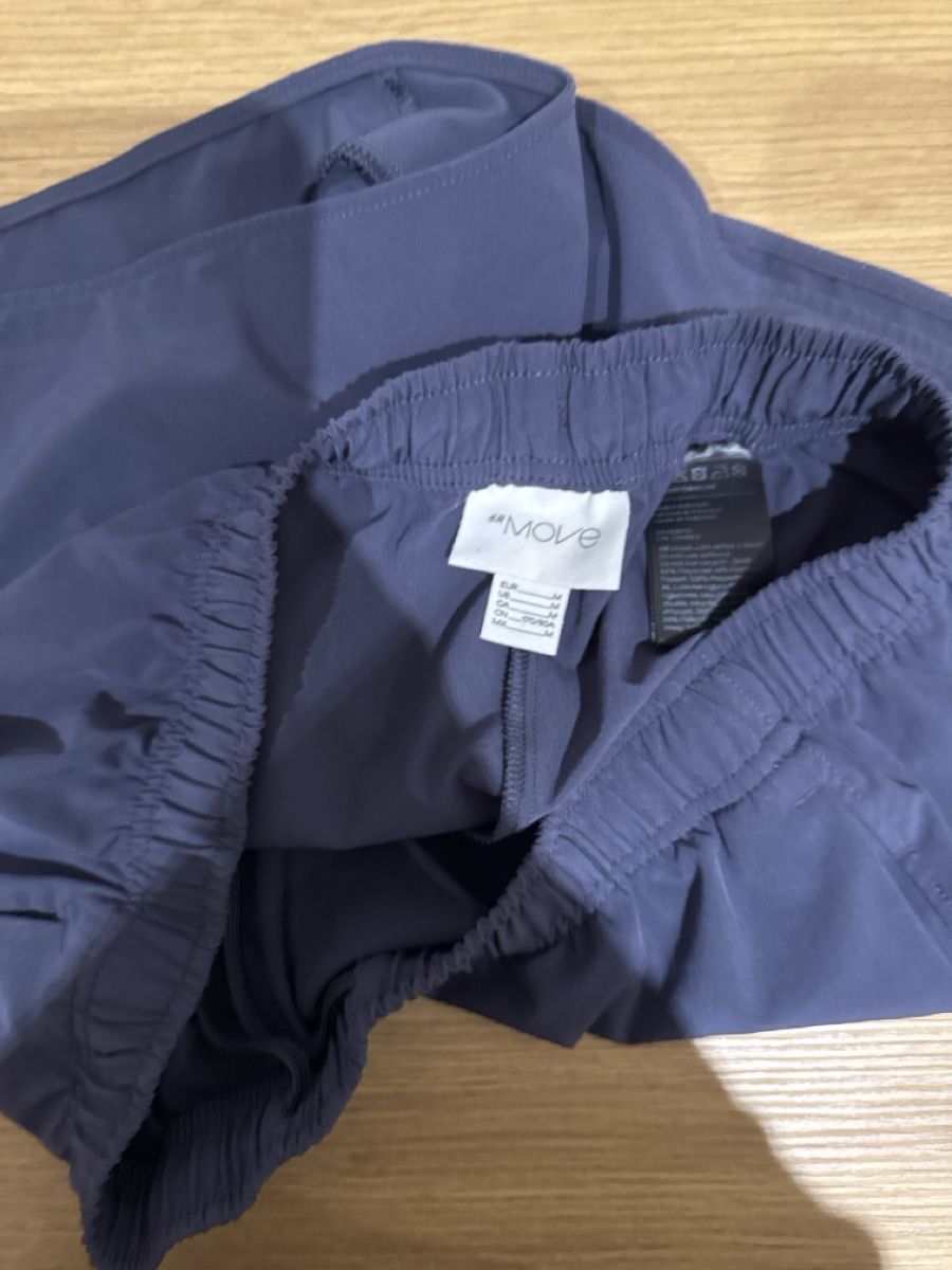 H&M Pantalons: Shorts – D'occasion à Kreuzlingen par eli_qm8d 3