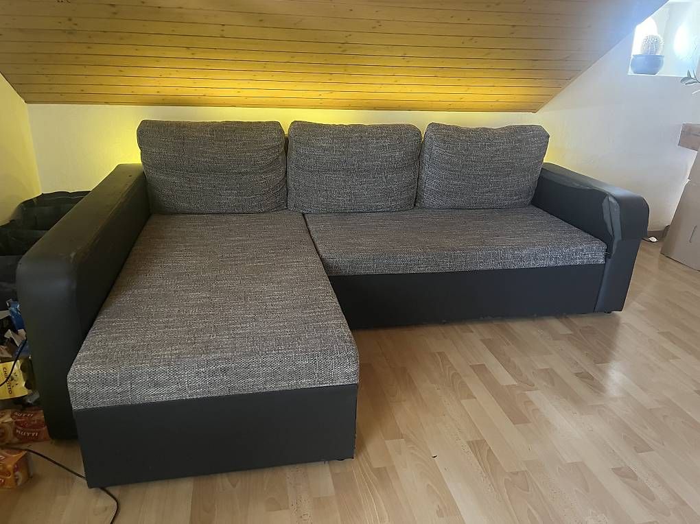 Divani: Gratis Ecksofa / Schlafsofa – Usato da Hombrechtikon venduto da Samueleonicai