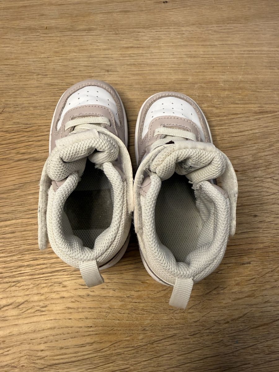 Nike Scarpe per ragazze: Nike Sneakers Girls – Usato da Dällikon venduto da vis_cvd5 3