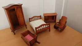 Puppenstubenmöbel Schlafzimmer aus Holz (5‑teiliges Set)