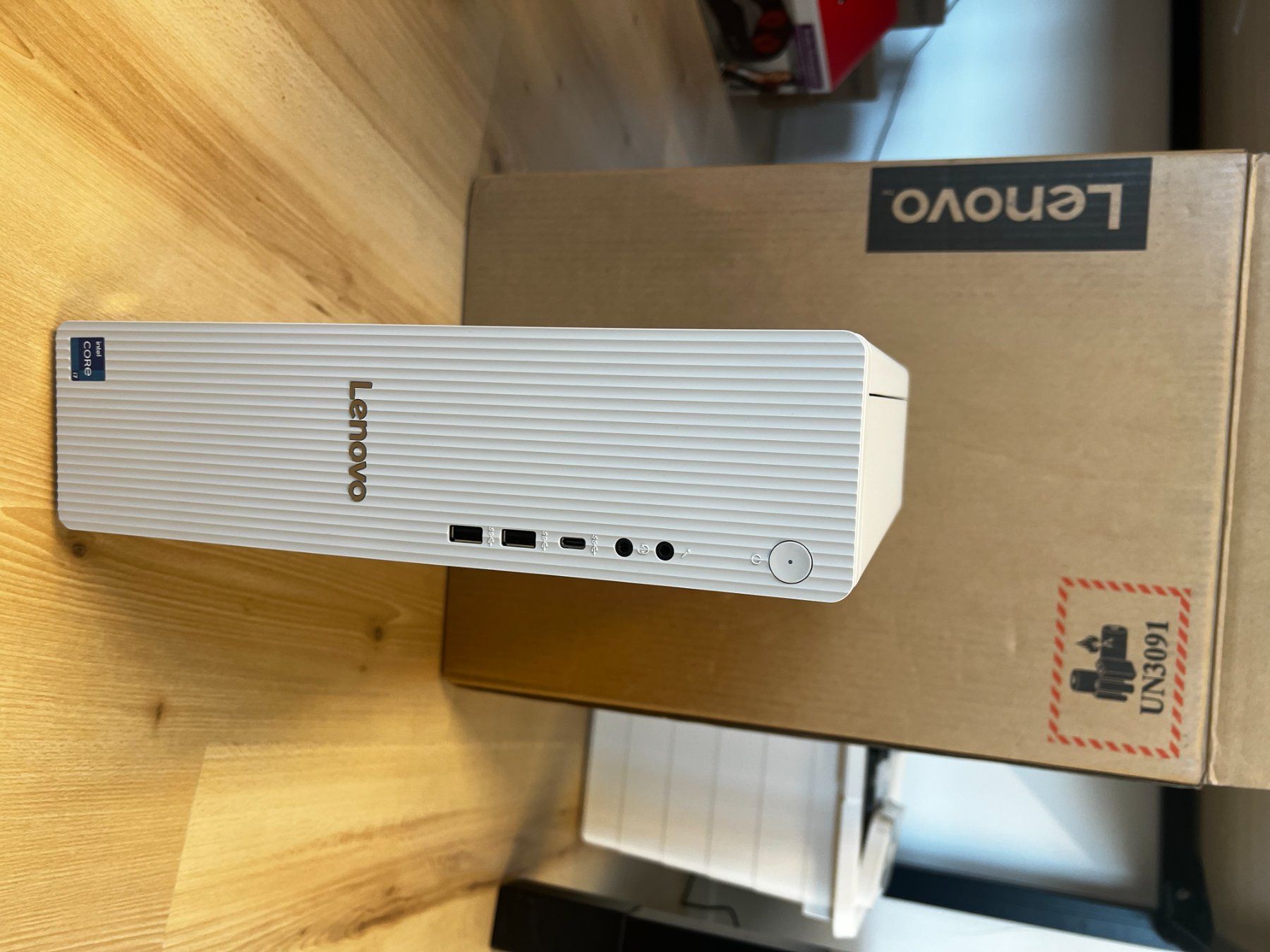 Lenovo PC: LENOVO IdeaCentre Tower 08IRR9 – Nuovo (secondo la descrizione) da Gossau ZH venduto da OrderflowAG