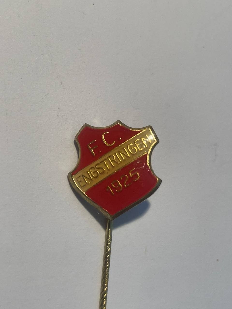 Plaquettes & Badges: 101. Anstecknadel - FC Engstringen – D'occasion à Luzern par Irek
