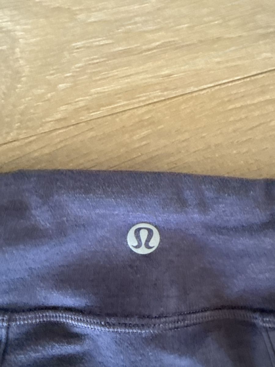Lululemon Leggings: Lululemon Flared lange Hose Lila Original Preis 138.- – Neu (gemäss Beschreibung) aus Uster von Cassy83 2