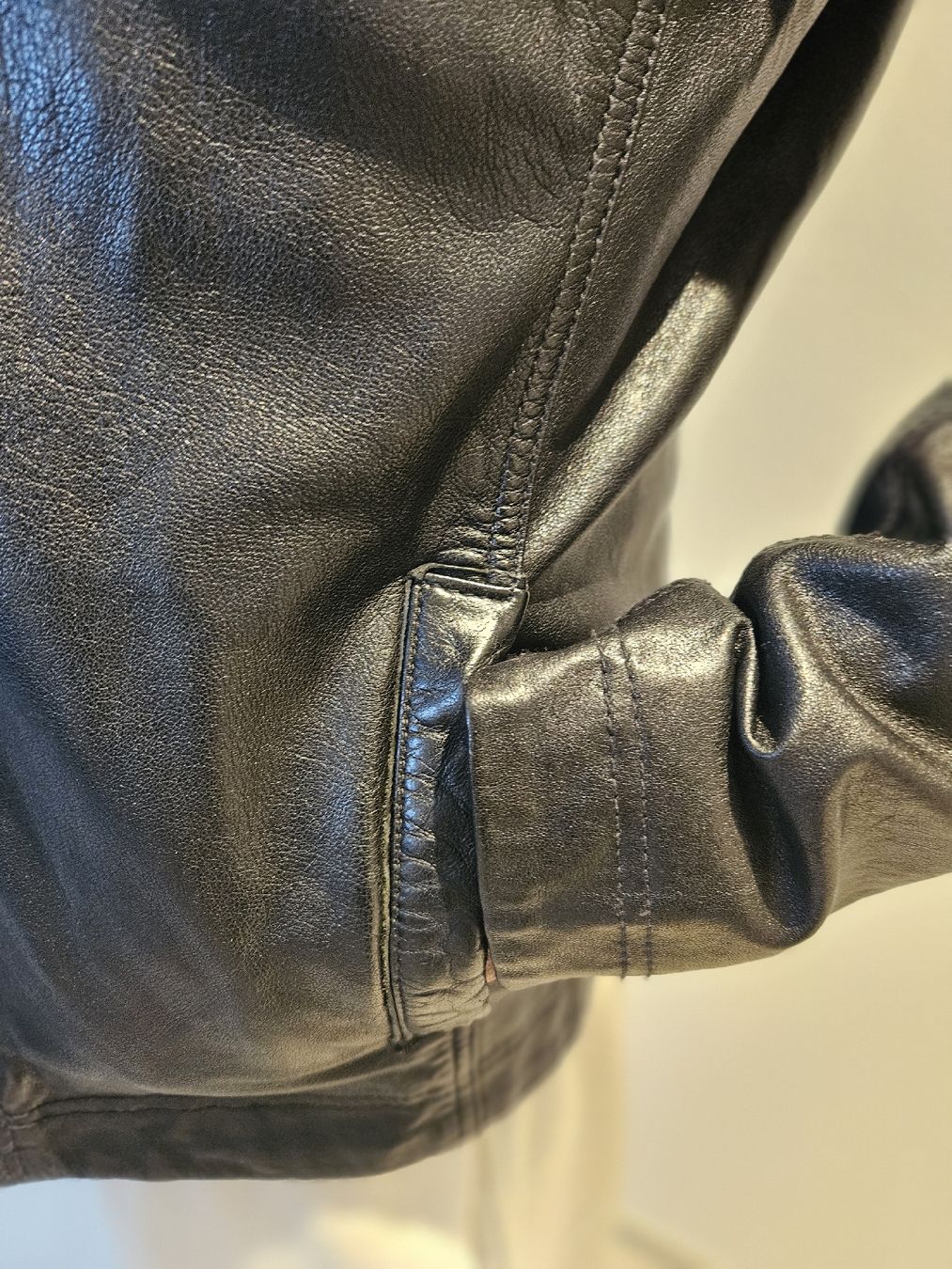 Hugo Boss Giacche: Hugo Boss Herren Lederjacke, Grösse 46/M – Usato da Brugg AG venduto da Kitycity 5