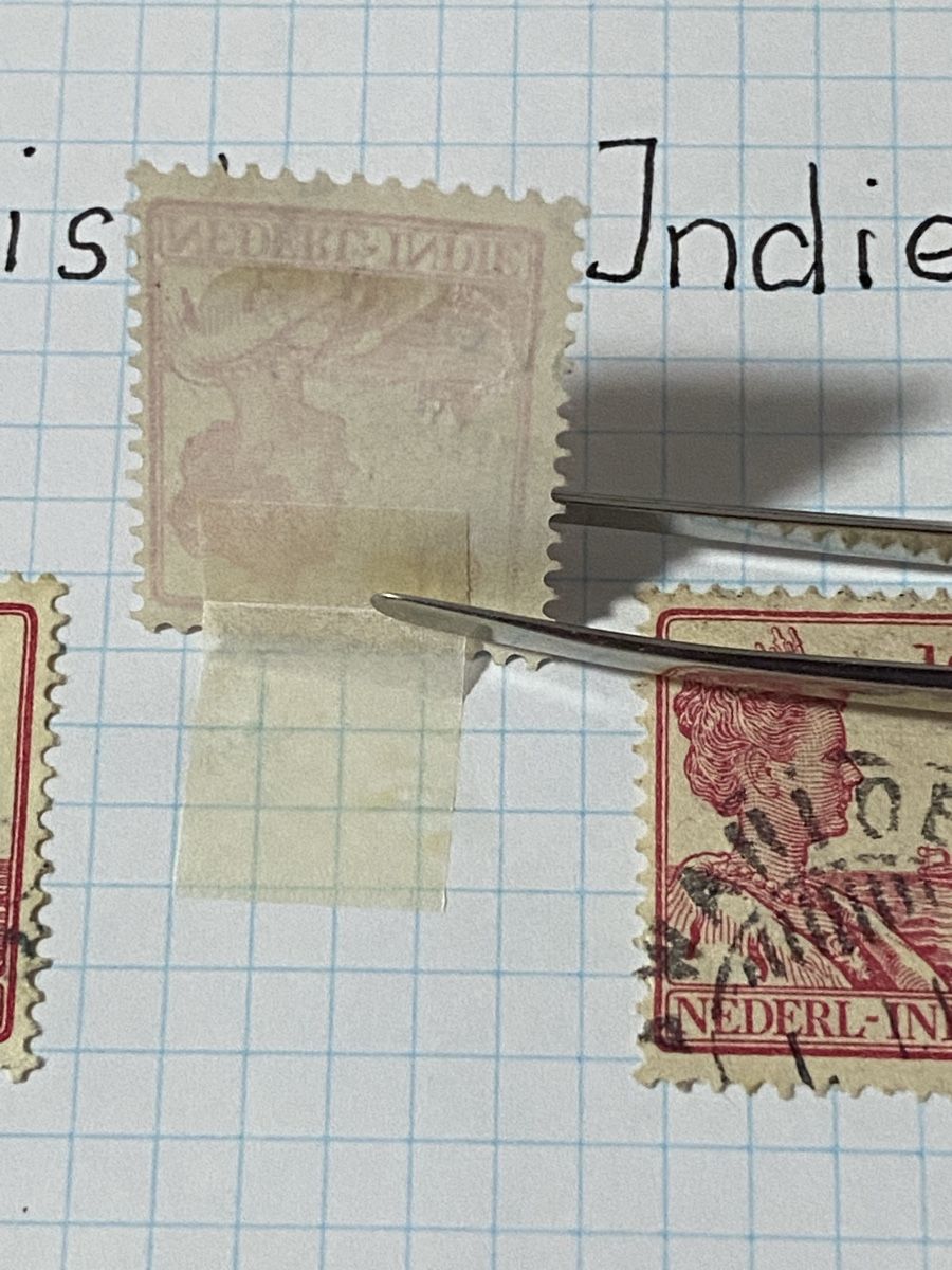 Tutti i francobolli: Timbres - Indes Néerlandaises – Usato da Petit-Lancy venduto da Solcarm 3