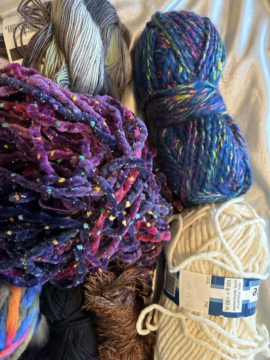 Lana: ***18 kunterbunte Wollknäuel*** – Usato da Winterthur venduto da stella67 1