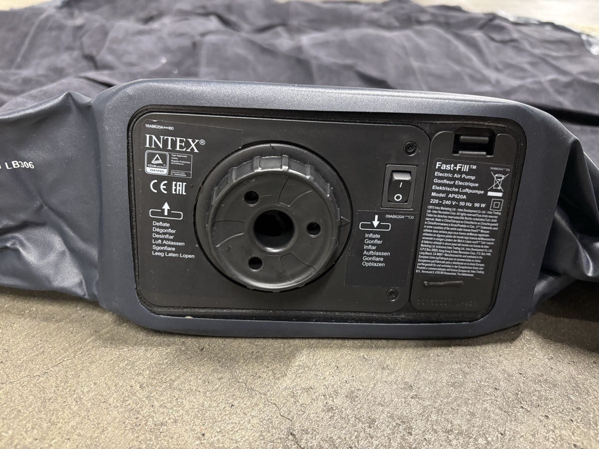 Betten: Intex Luftbett – Gebraucht aus Muttenz von Stefan8 1