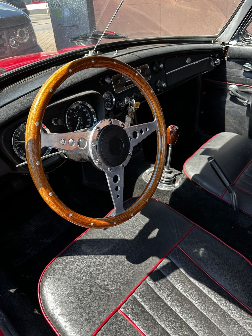 MG Automobili: zu verkaufen MGB 1968 – Usato da Küssnacht am Rigi venduto da jubaisi 4