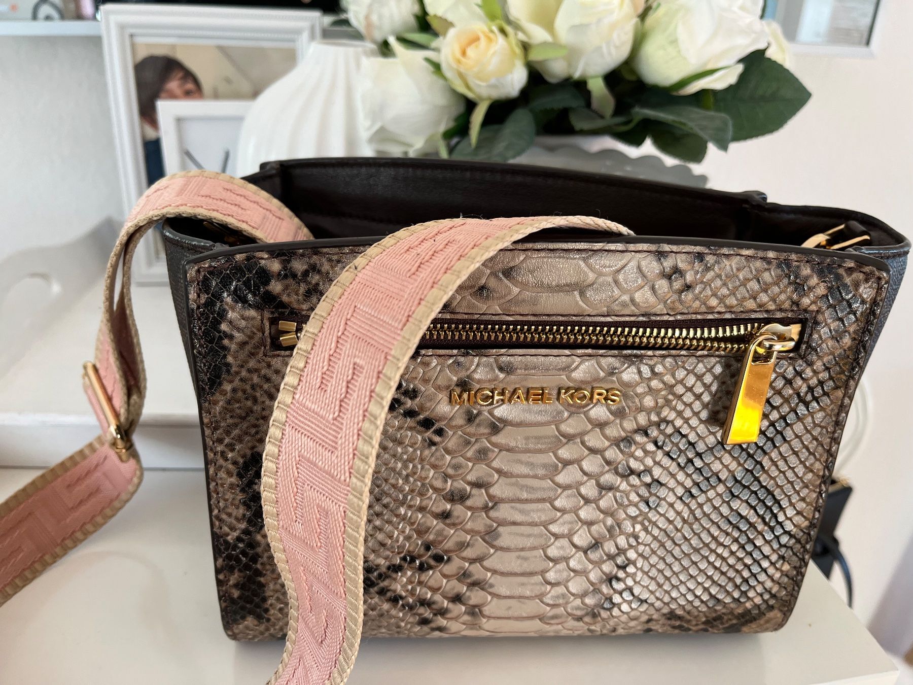Michael Kors Borse da donna: Michael Kors Sophie medium Umhängetasche – Nuovo (secondo la descrizione) da Oetwil an der limmat venduto da Sual 3