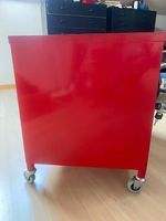 Abschliessbarer Rollcontainer