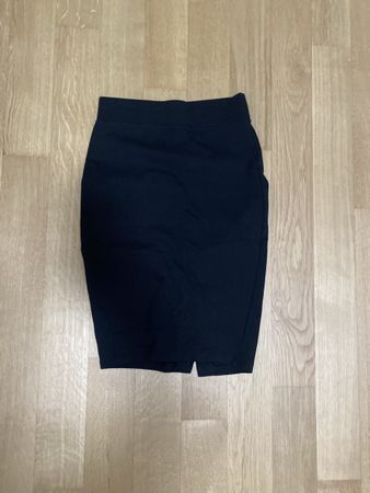 black pencil skirt