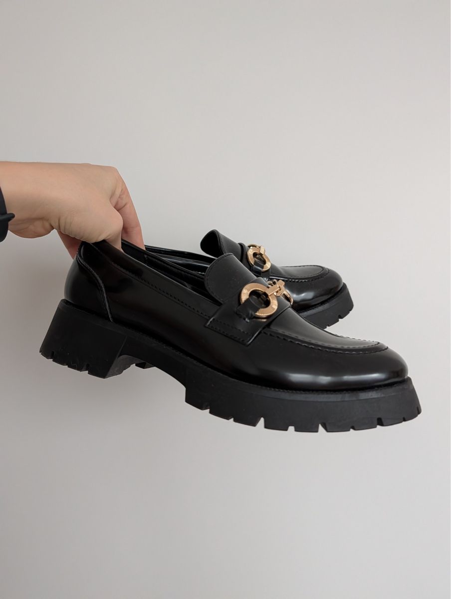 H&M Scarpe da donna: SCHWARZE CHUNKY-LOAFERS – Usato da Kriens venduto da thatsvenae 2