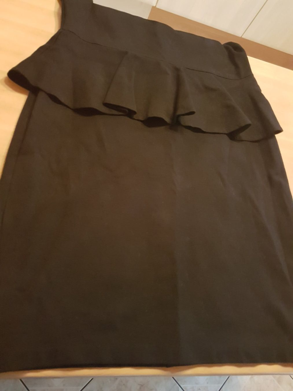 Vestiti: Robe noire taille M marque CarnaB1 – Usato da Villiers venduto da san_jn5w 2