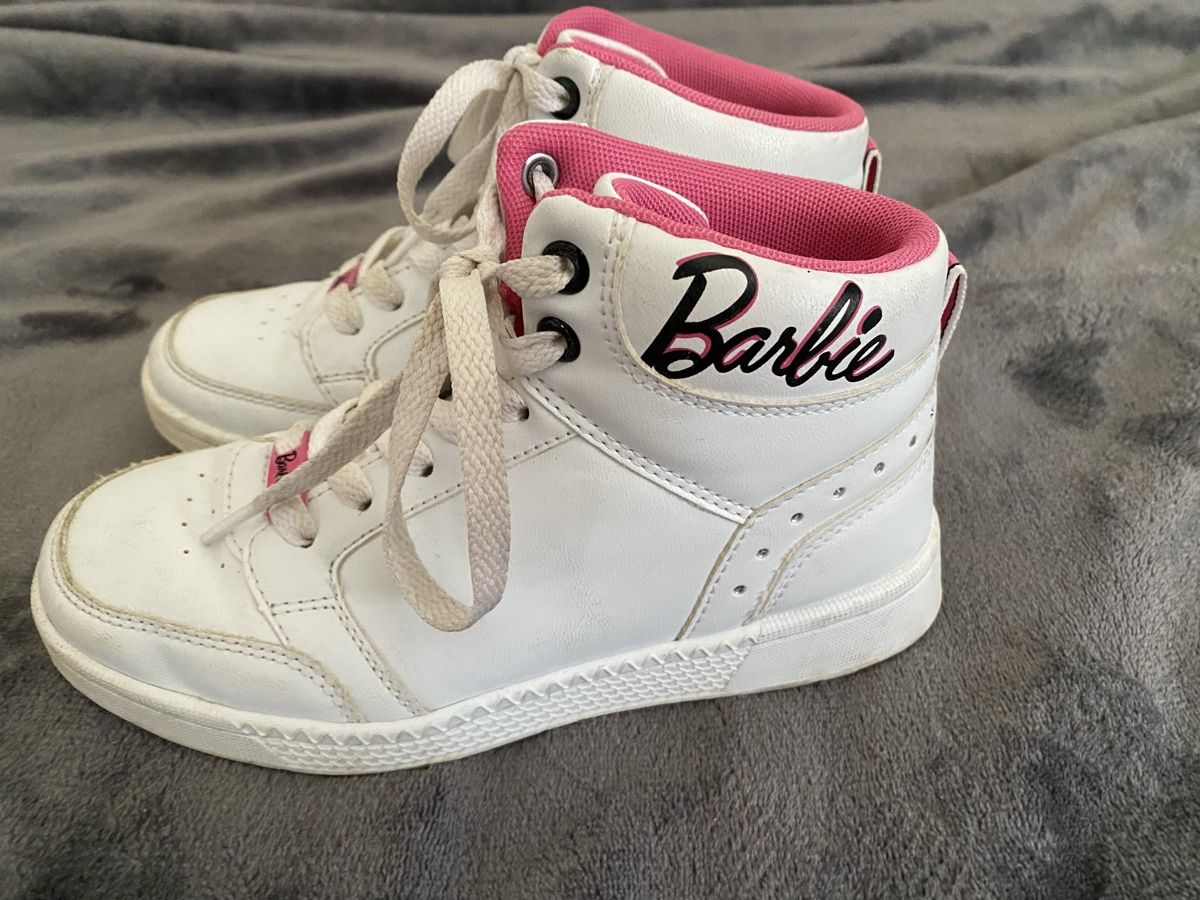 Schuhe für Mädchen: Baskets Barbie blanches roses pointure 32 – Gebraucht aus Lignières von The_assistant 3