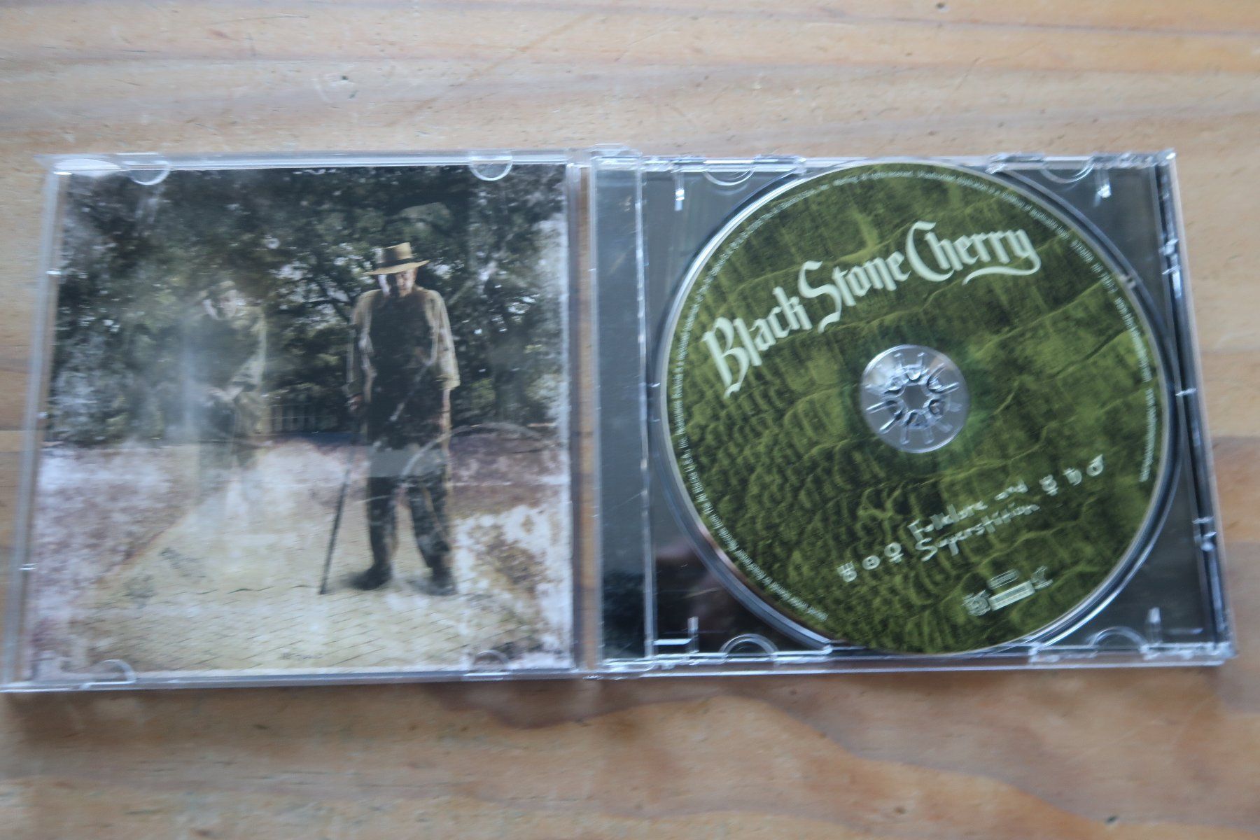 CDs: BLACK STONE CHERRY - FOLKLORE AND SUPERSTITION - CD – Gebraucht aus Basel von Patiscat 3