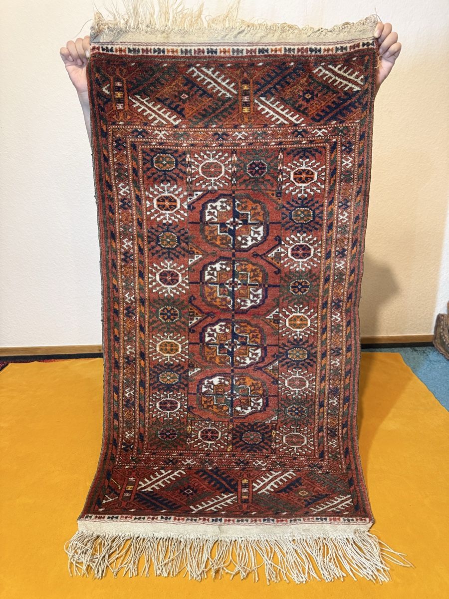Tappeti: Ein sehr schöner orientalischer (persischer )Teppich – Usato da Chur venduto da Mohammad.miga