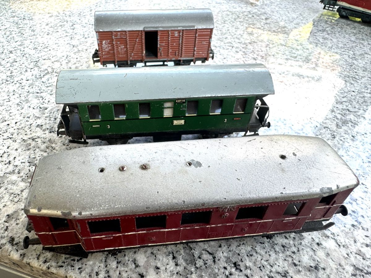 Trix Modellini di ferrovie: Wagen TrixModell Germany Lot – Difettoso da Magden venduto da Ireg59