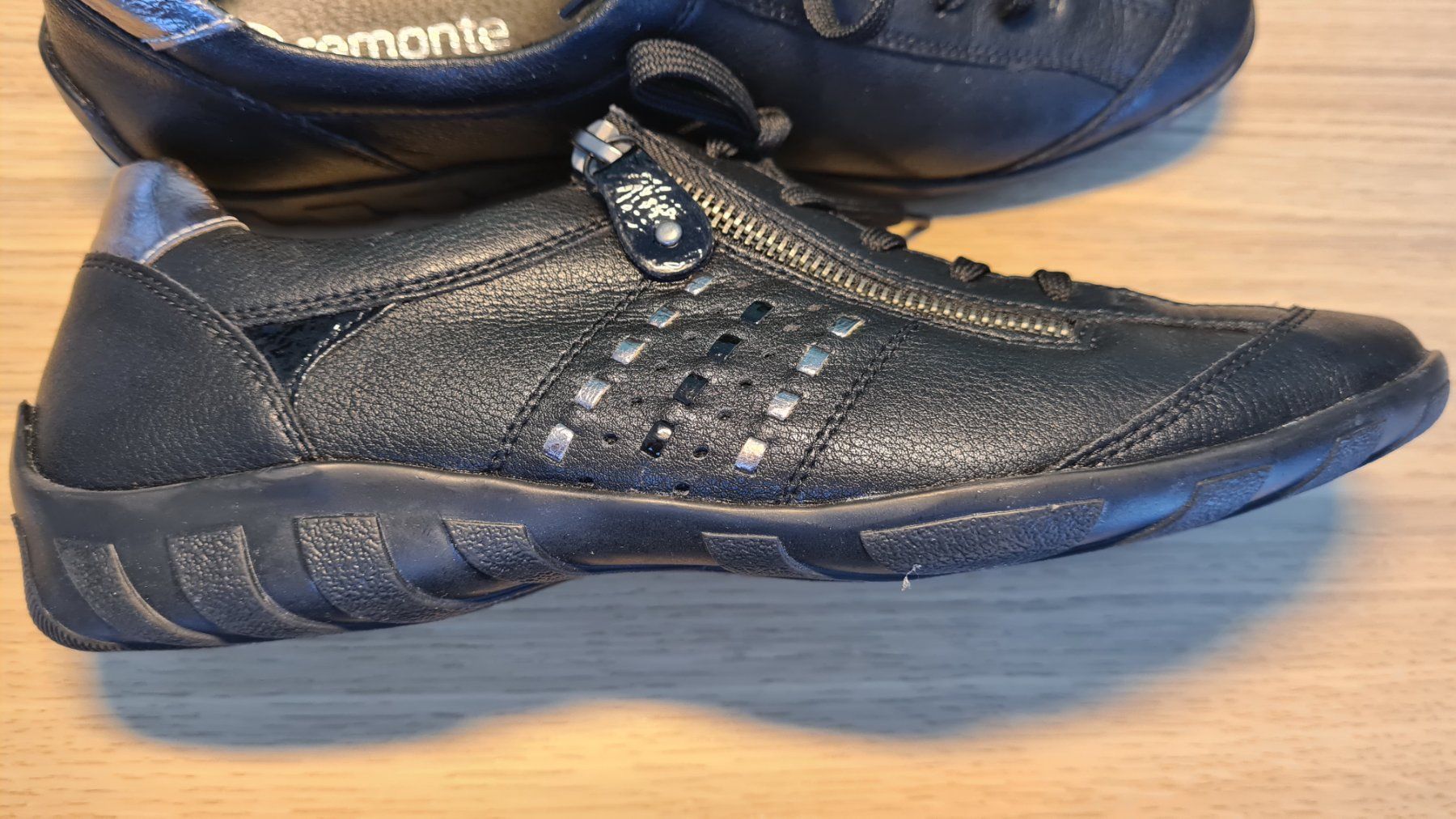 Scarpe da donna: Damenschuh Grösse 41 von Remonte – Usato da Zürich venduto da Agios 3