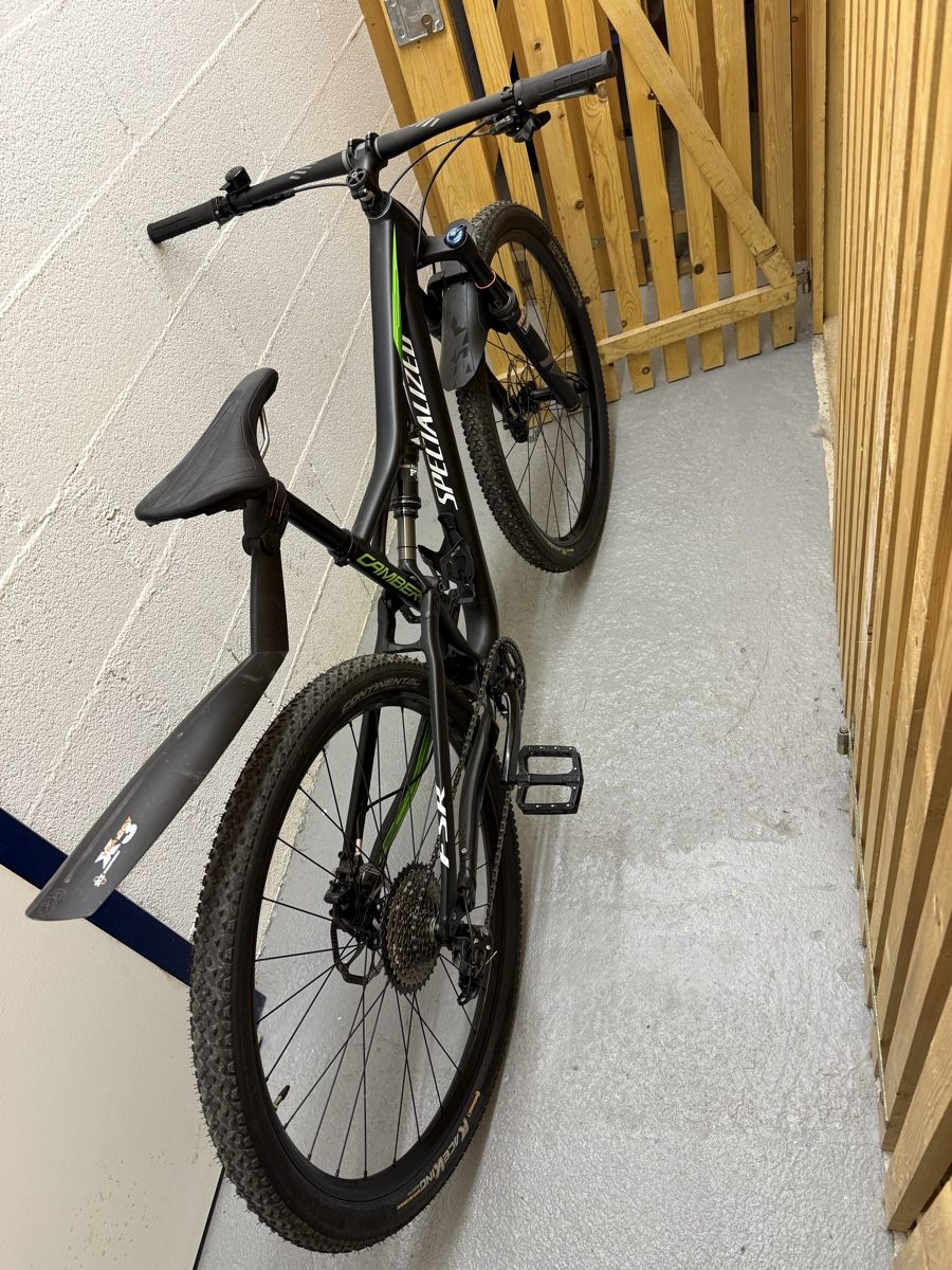 Specialized Biciclette: Vélo Specialized Camper 29 – Nuovo (secondo la descrizione) da Nyon venduto da vla_r5m7 4