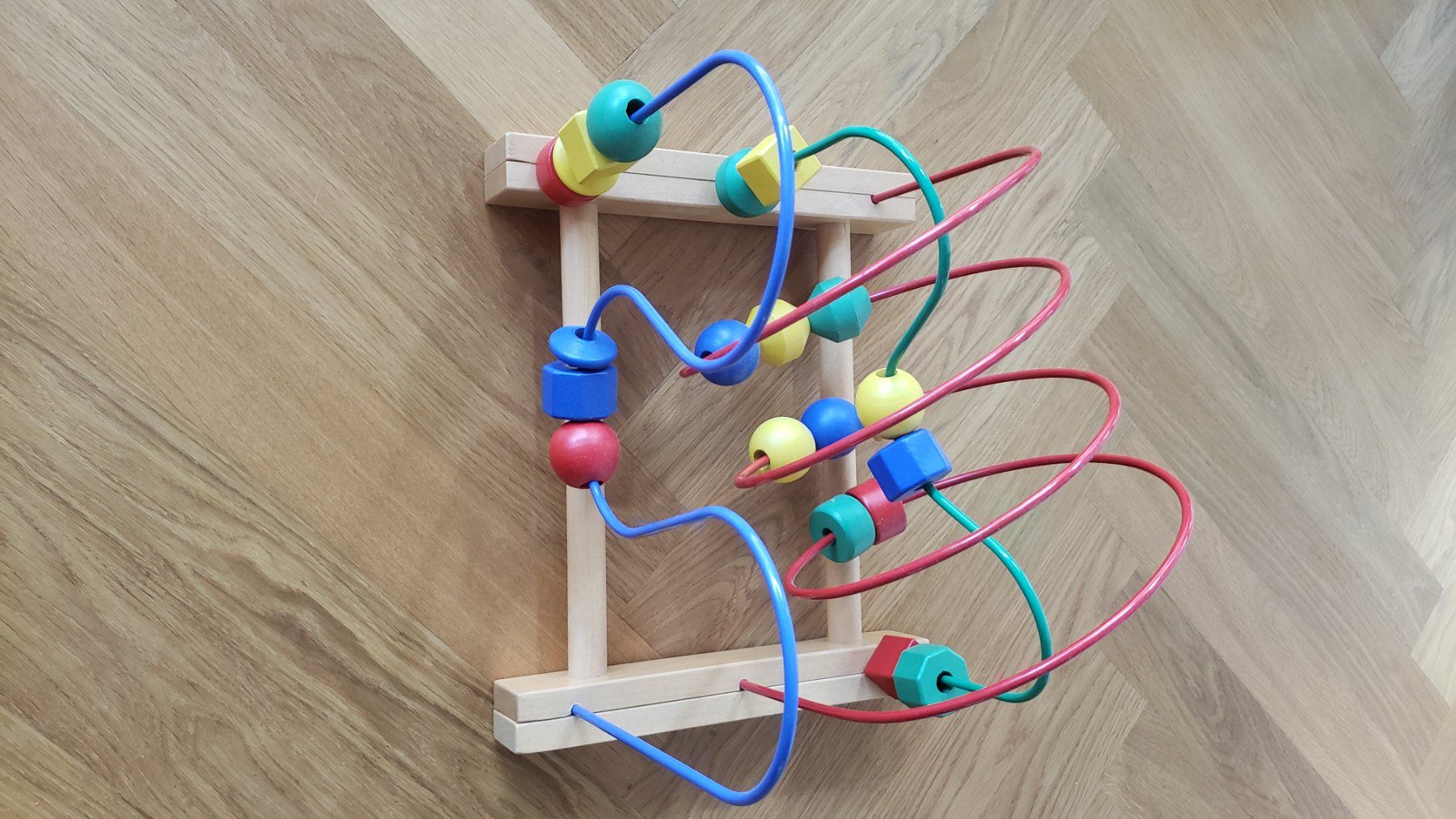 Spielzeuge: Holz Motorikschleife – Gebraucht aus Basel von mou_bs 2