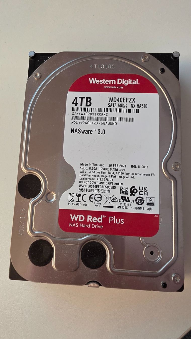 Western Digital Harddisks: 4TB HDD WD Red NAS – Gebraucht aus Künten von Thozogg