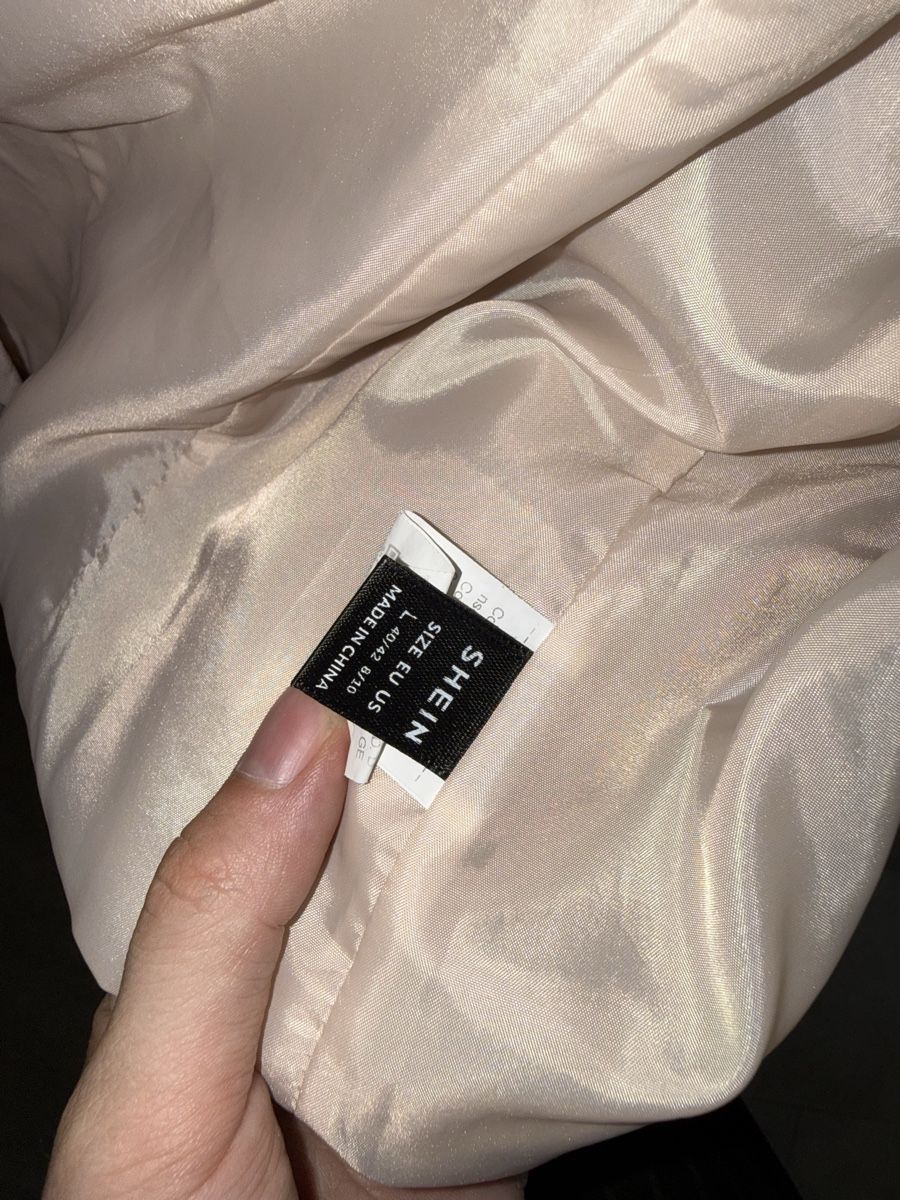 Giacche: Blazer Jacke L/40/42 Beige – Nuovo (secondo la descrizione) da Hüttwilen venduto da sar_8gj7 2