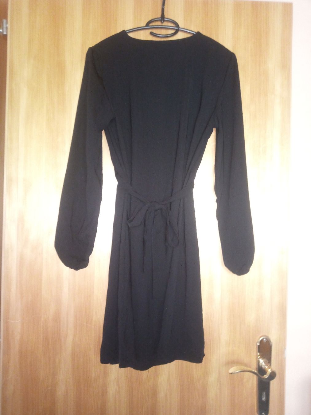 Vestiti: Robe noire élégante, taille 36 – Usato da Dugny (Leytron) venduto da NaMartinet 2