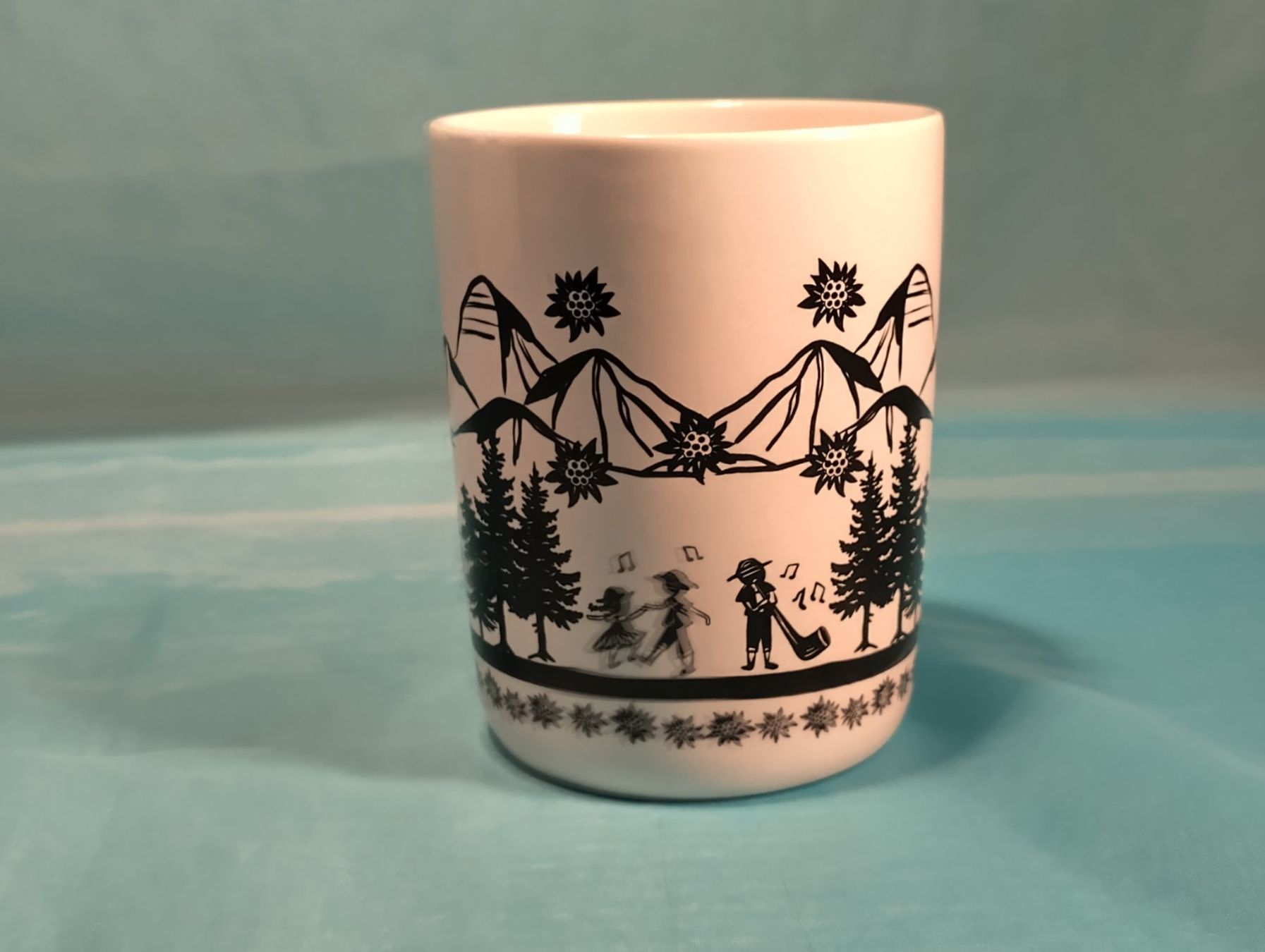 Tazze: Tasse mit Scherenschnitt – Nuovo (secondo la descrizione) da Bellach venduto da JingleCherry 1