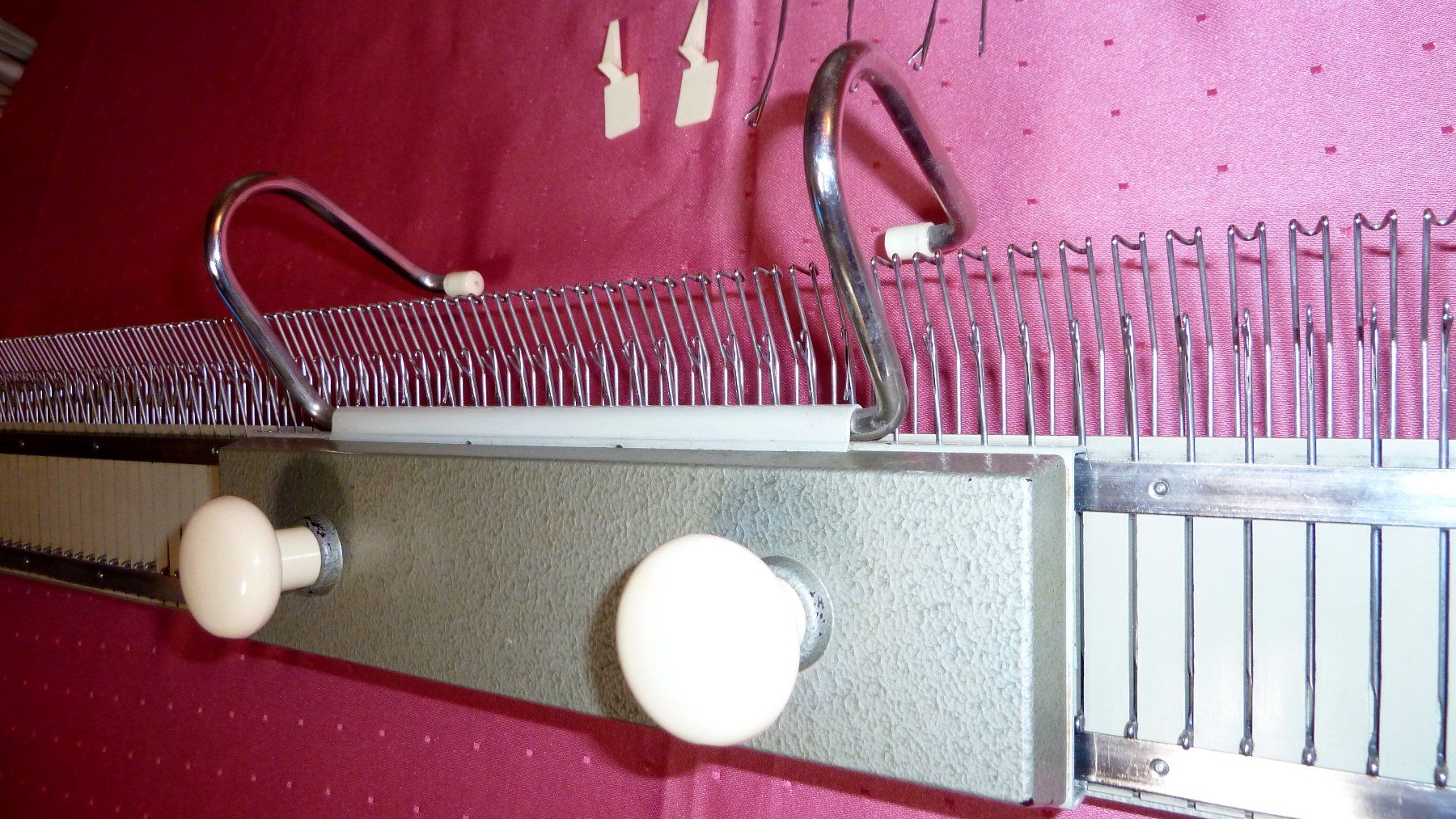 Tutte le macchine: für Strickmaschine Knittax Automatic. Patentstrickgerät – Usato da Siebnen venduto da Ra-la-ra-ol 3