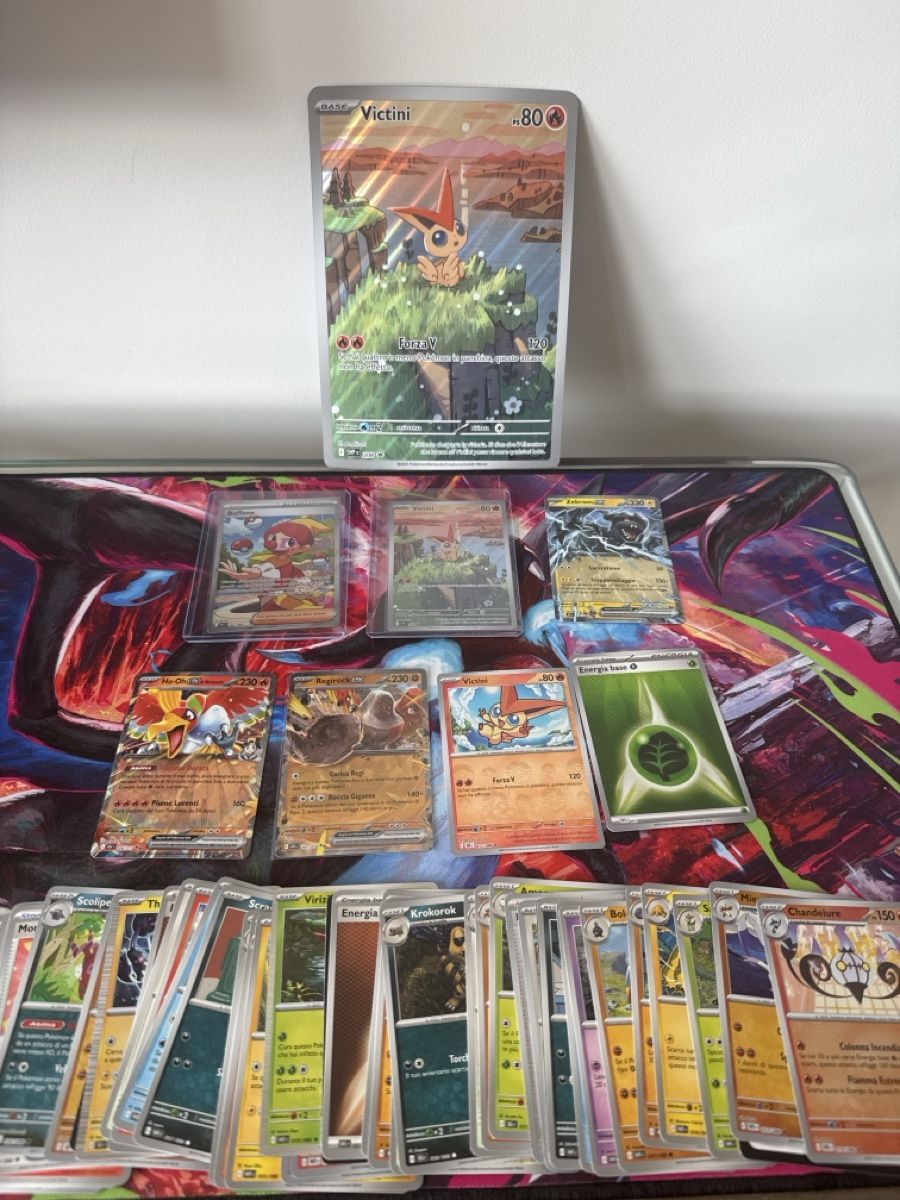Pokémon Carte collezionabili: Pokémon miste con carte speciali – Usato da Balerna venduto da nic_s7dt