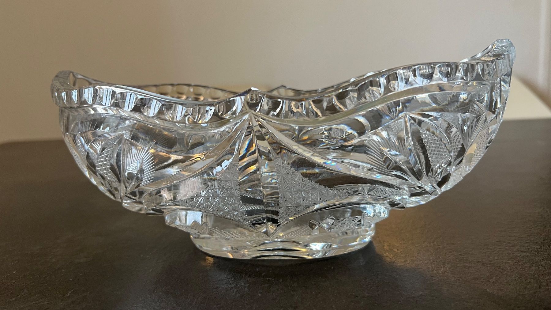 Vasi & Recipienti: Centre de table en cristal ancienne ciselée rare – Usato da Nyon venduto da stylevintage79