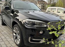 BMW X5 xdrive 40d in schwarz, sehr gepflegt, Komfortsitze
